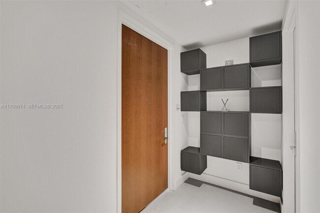 Building Photo - 10201 Collins Ave