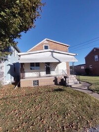 Building Photo - 3728 Essex Ave