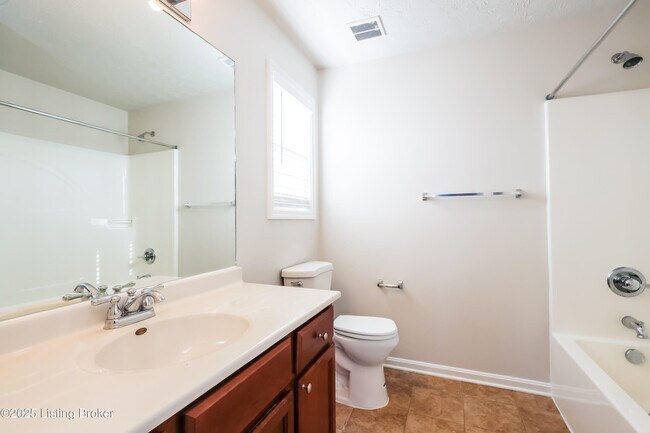 Building Photo - 8712 Chetwood Trace Dr