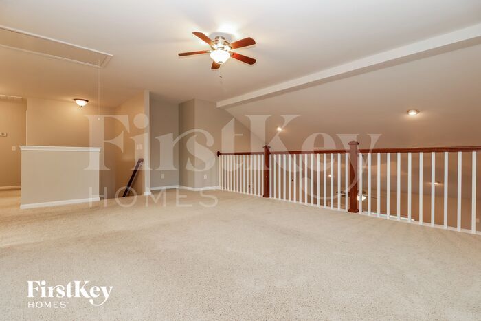 Building Photo - 9023 Hema Ln