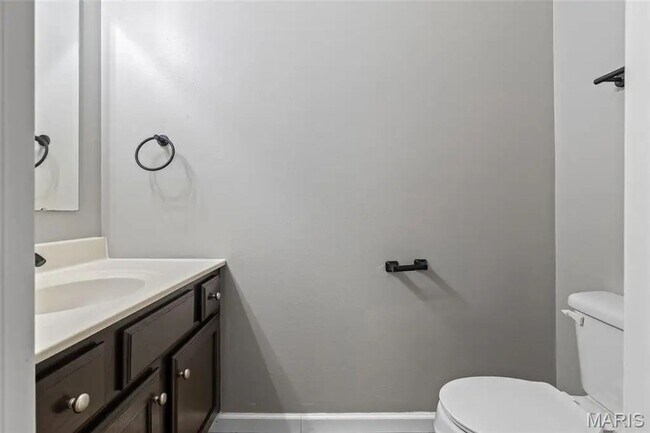 Building Photo - 1835 Woodland Trl