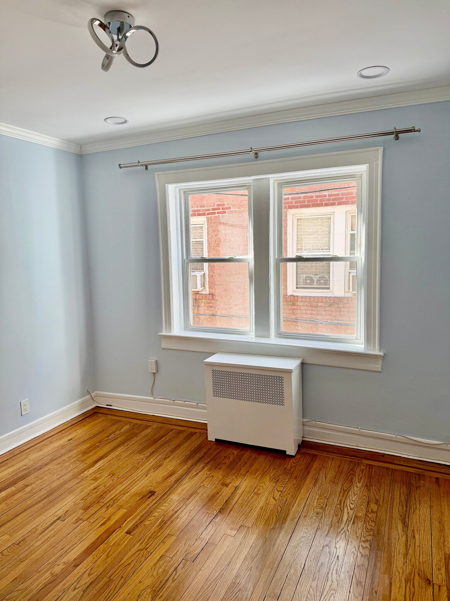 Building Photo - 66 Grant Ave