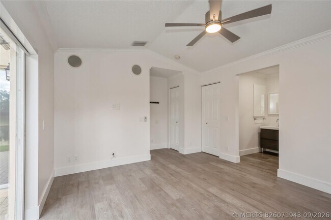 Building Photo - 4367 Dogwood Cir
