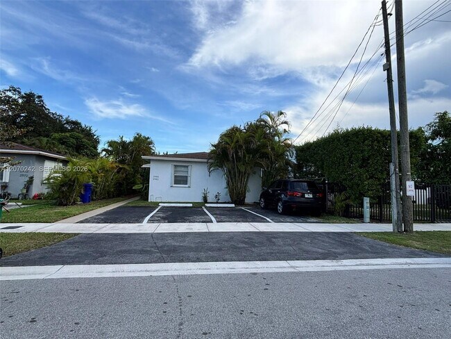 Building Photo - 2980 SW 25th St