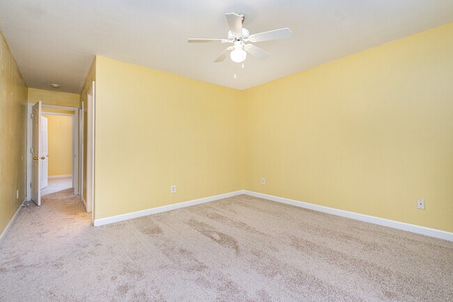 Building Photo - 9026 Tibble Creek Way