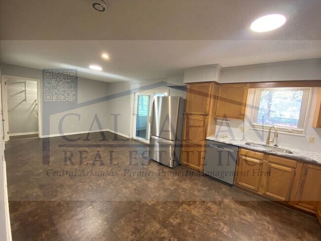 Building Photo - Sherwood 3 Bedroom Home