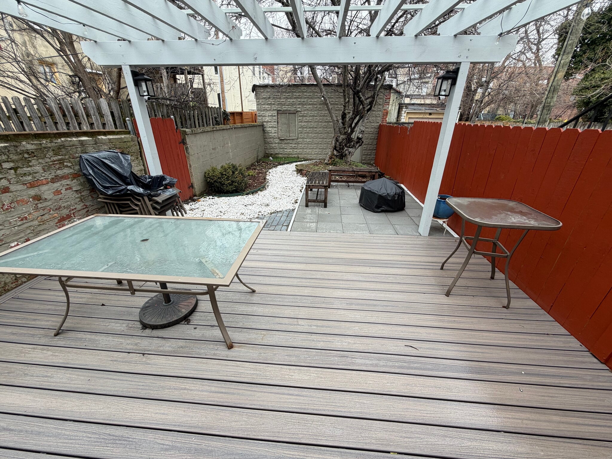 Building Photo - 1328 W Lombard St