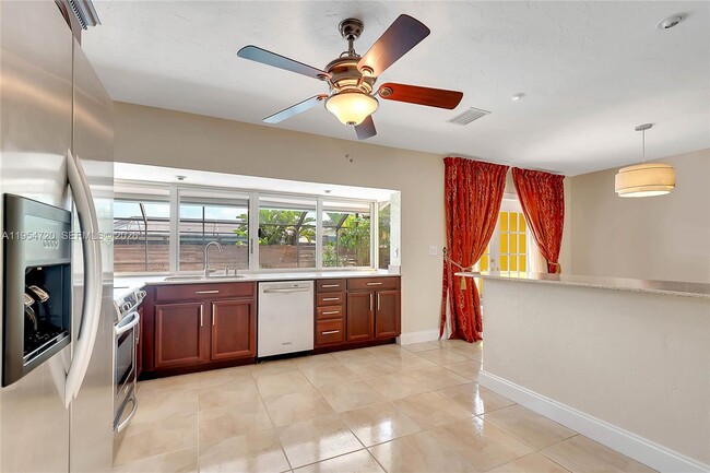 Building Photo - 8275 SW 206th Terrace