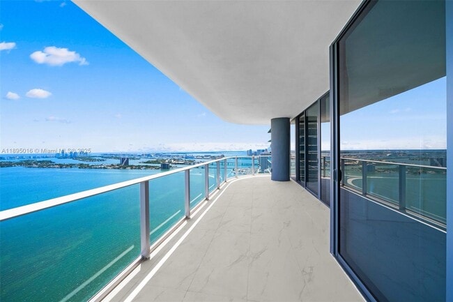 Building Photo - 700 NE 24 # 3707 MIAMI, FL 33137