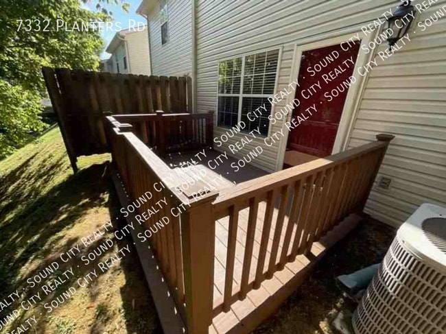 Building Photo - 7332 Planters Rd