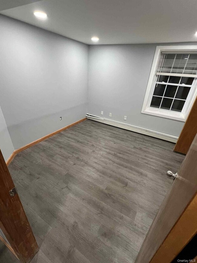 Building Photo - 27 Blydenburgh Rd