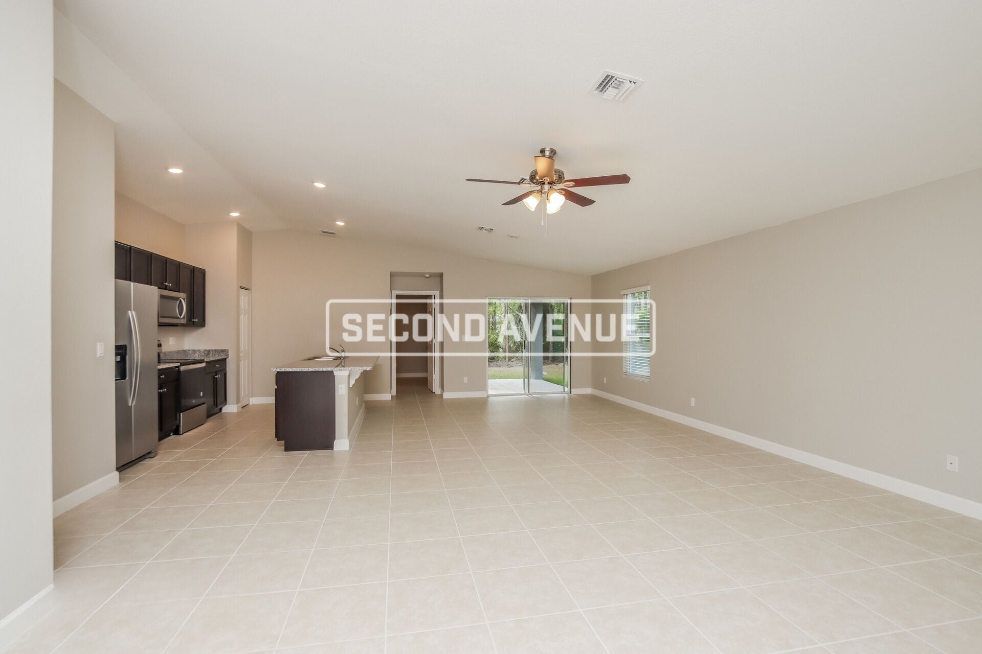 Building Photo - 550 Waterside Rd SE