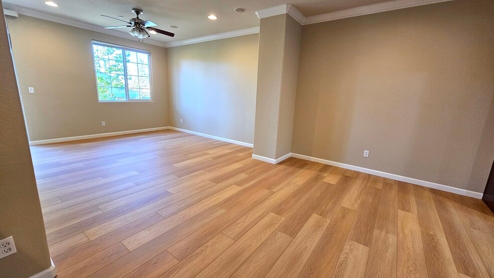 Building Photo - 5962 Lugano Via