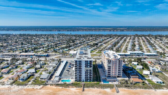 Building Photo - 1415 Ocean Shore Blvd