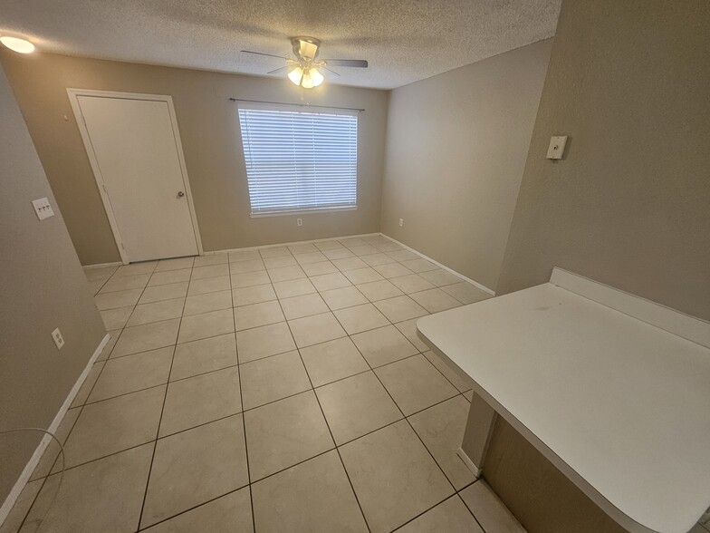 Building Photo - 2213 Grand Cayman Ct