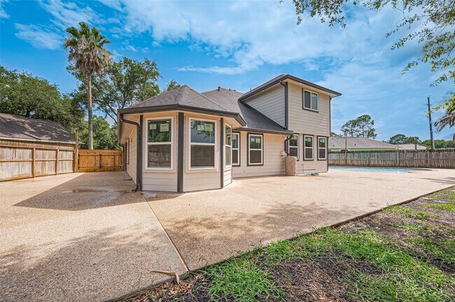 Building Photo - 3527 Bramble Fern Pl