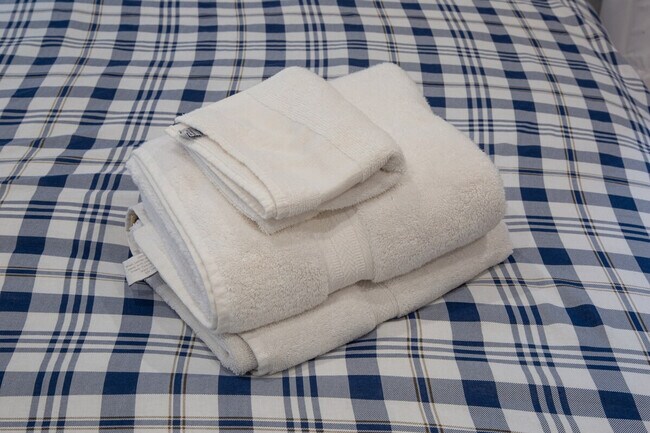 Building Photo - 1113 York Ave