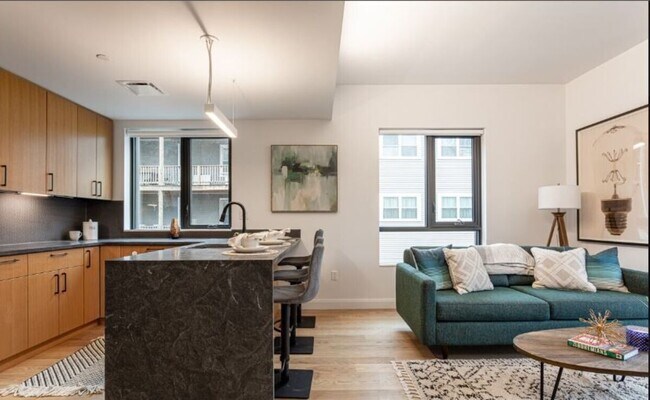 Building Photo - 132 Glenville Ave