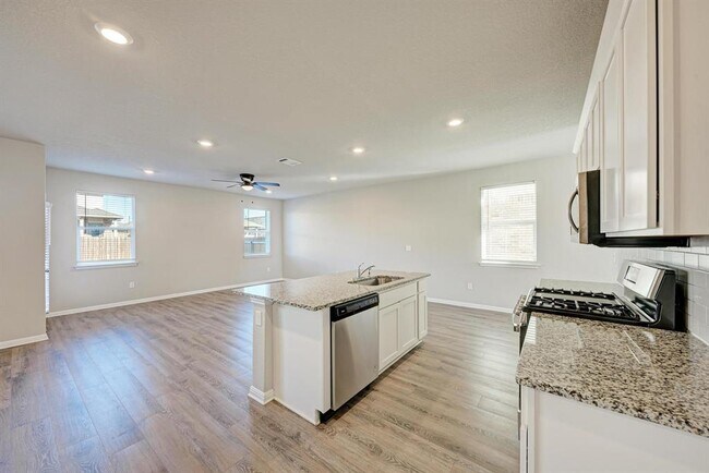 Building Photo - 1232 Vogel Dr