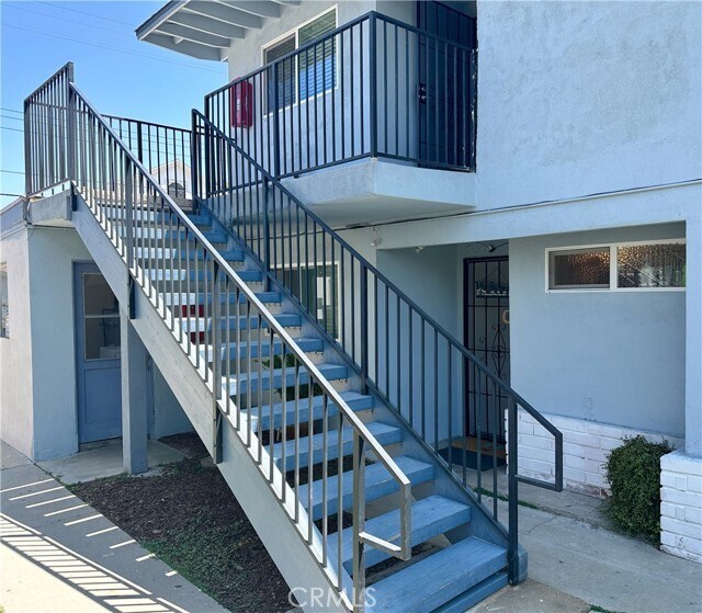 Building Photo - 717 W Provential Dr