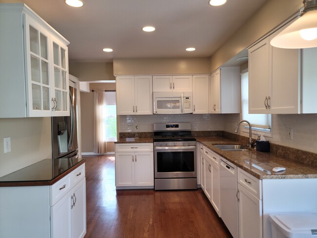 Kitchen - 2954 Partridge Ct