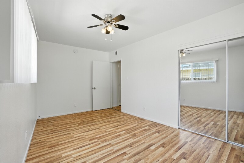 Building Photo - 1467 N Campus Ave