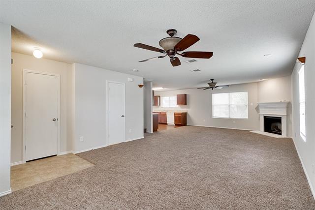 Building Photo - 937 Canary Dr