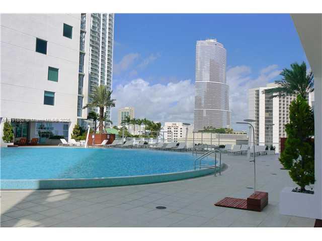 Building Photo - 500 Brickell Ave