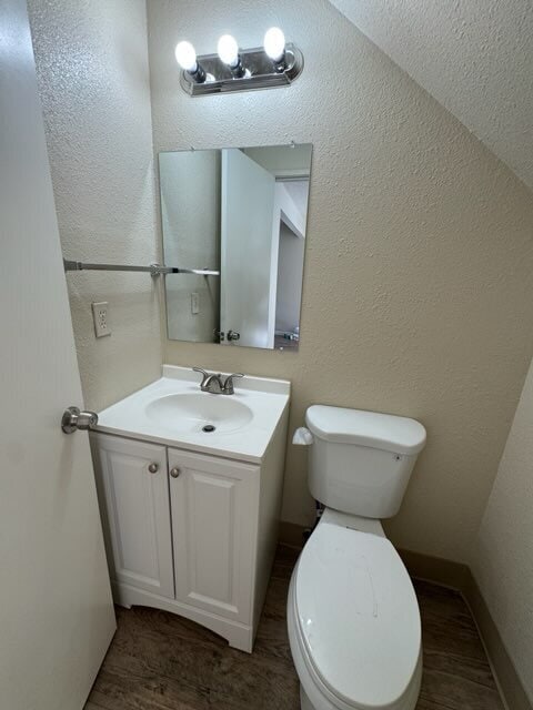 Building Photo - Ready Now! Newly Renovated Two Bedroom Tow...