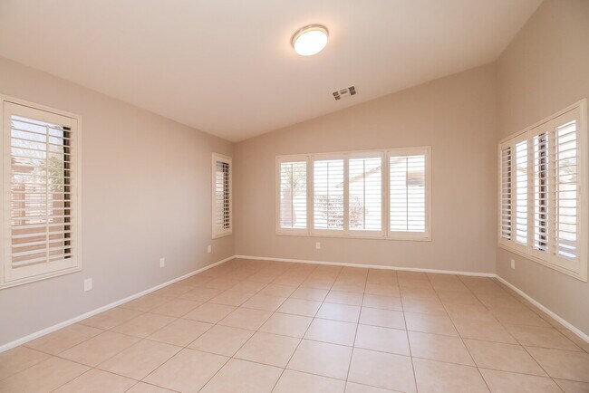 Building Photo - 3986 E Simpson Rd