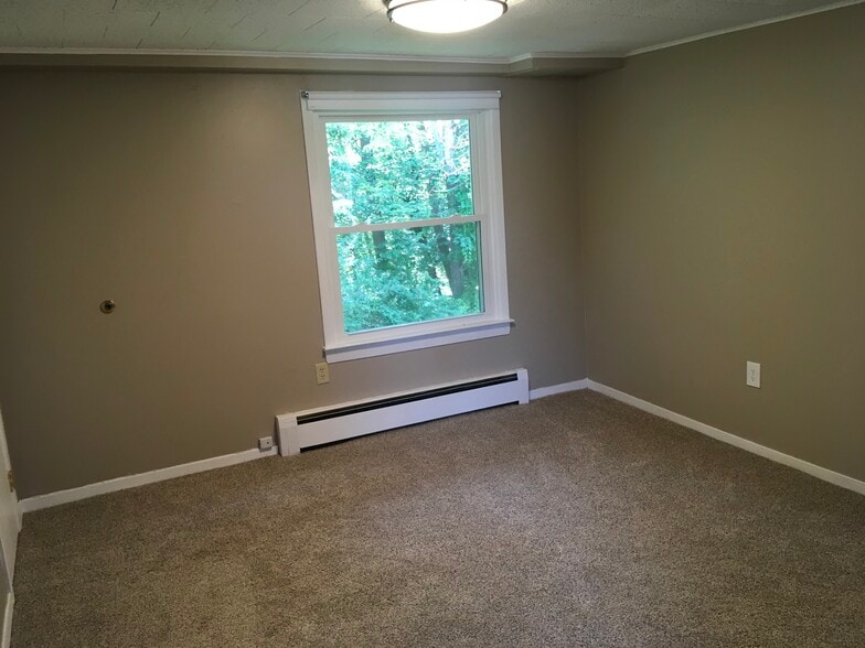Bedroom #1 - 62 Laurel Hill Dr