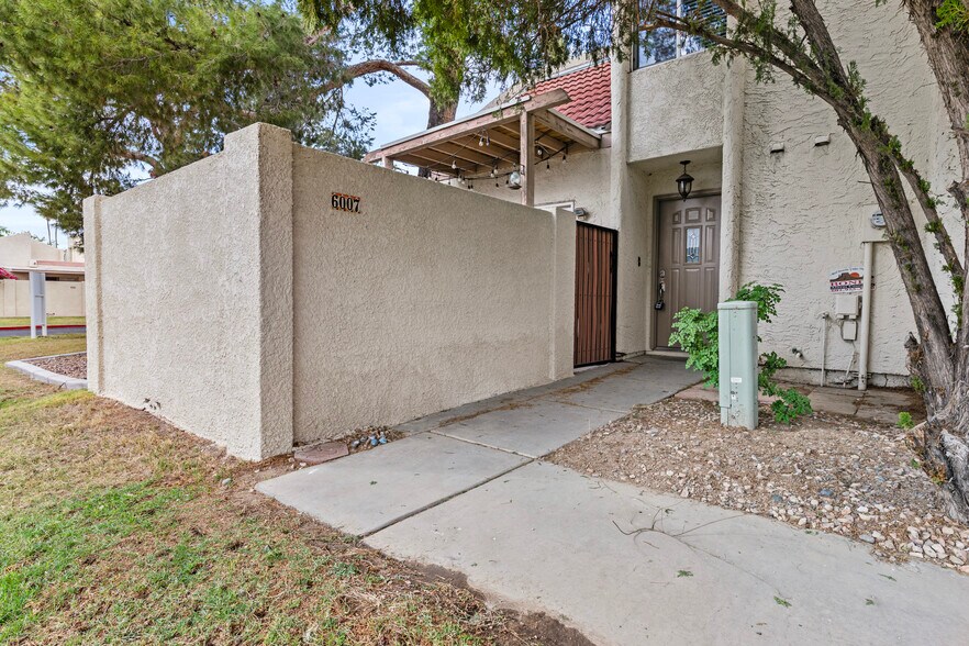 Building Photo - 6007 N 79th Street