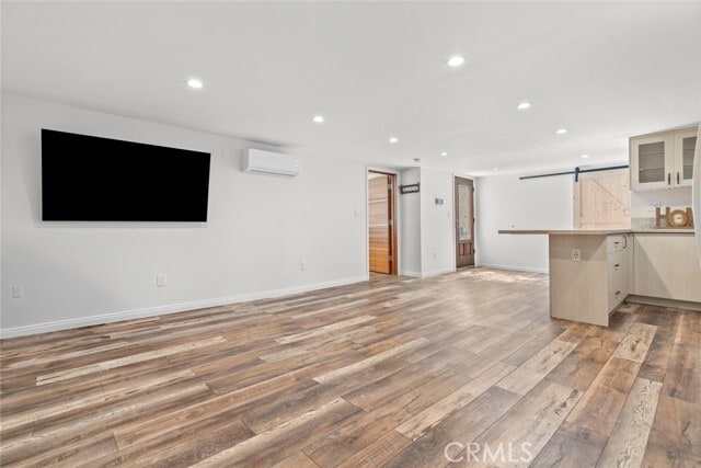 Building Photo - 10533 Fernglen Ave