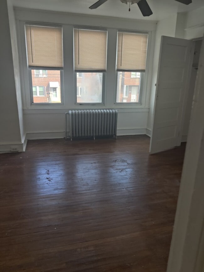 Building Photo - 6139 Walker St