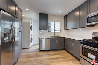 Building Photo - 2841 Redondo Blvd