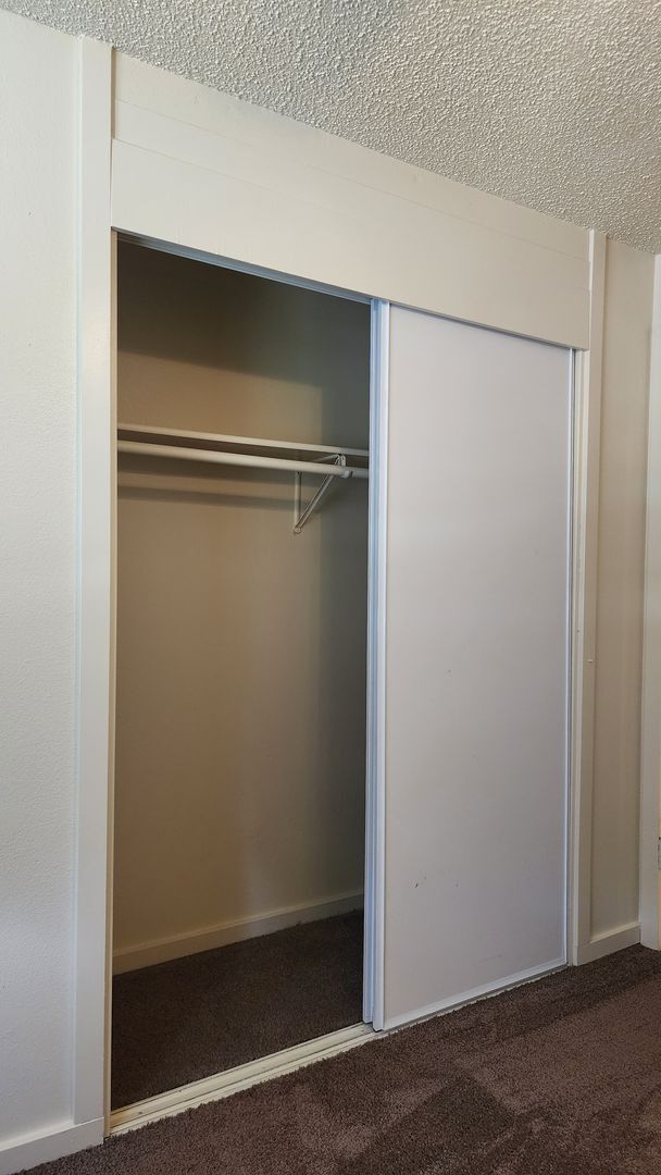 Building Photo - Steilacoom 4 Bedroom + Bonus Room!