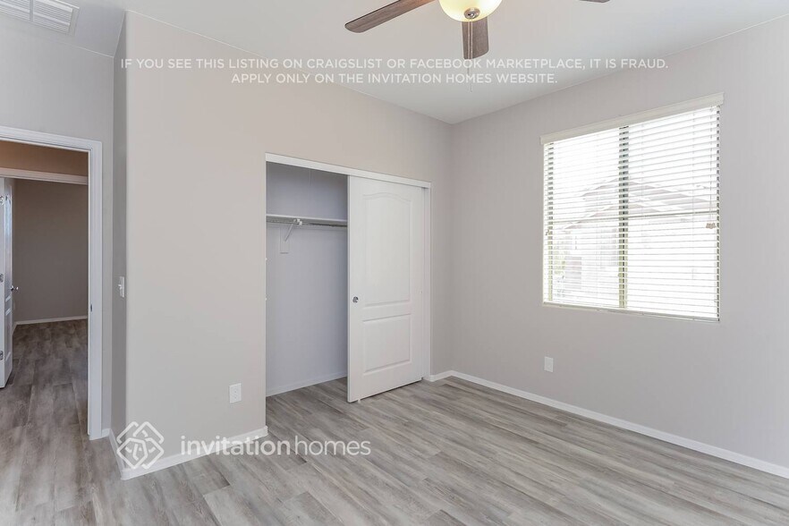Building Photo - 1006 S Colonial Ct