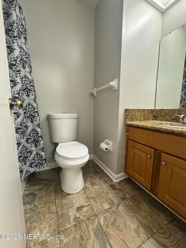 Building Photo - 8343 Westover Ct