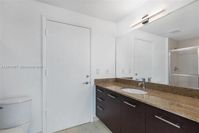 Building Photo - 3029 NE 188th St