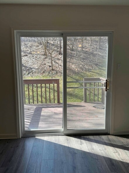 Building Photo - 159F Londonderry Dr