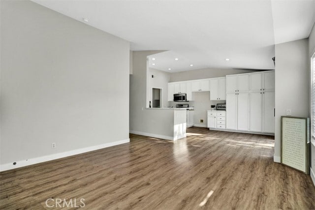 Building Photo - 45 Chaumont Cir