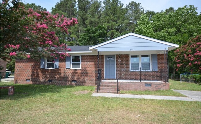 Building Photo - 544 Spruce St