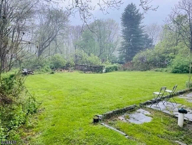 Building Photo - 1130 Sussex Turnpike