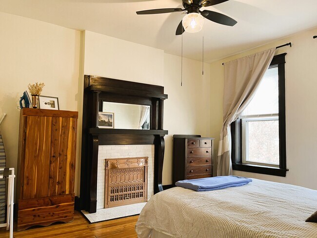 Building Photo - 3524 S Compton Ave