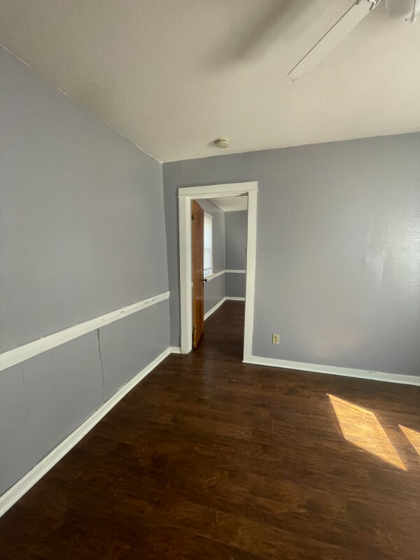 Building Photo - 115 Sycamore St