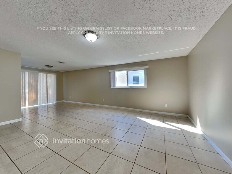 Building Photo - 2818 W Shelton Ave