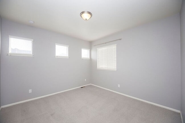 Building Photo - Beautiful Single-Family Home in a Great Location!