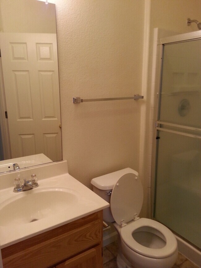Building Photo - 10087 Tuzza Ct