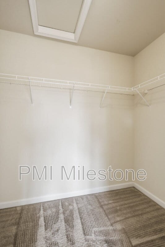 Building Photo - 100 Bertelli Ct