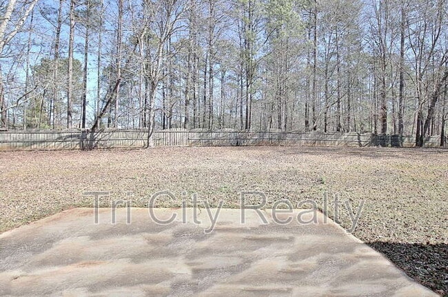 Building Photo - 210 Bella Rosa